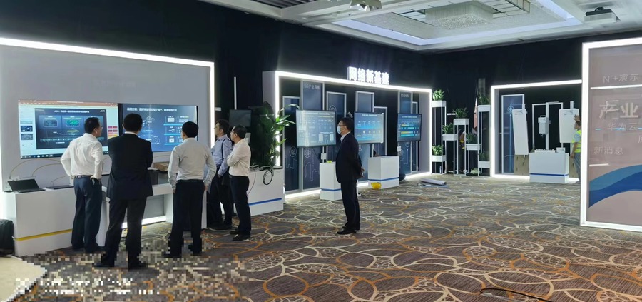 触摸屏（会议平板）租赁